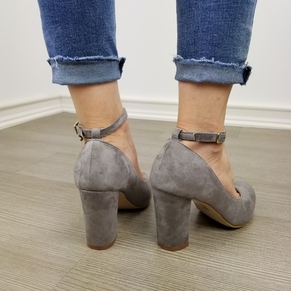 Ankle strap vintage style round toe block heels - Picture 7 of 8